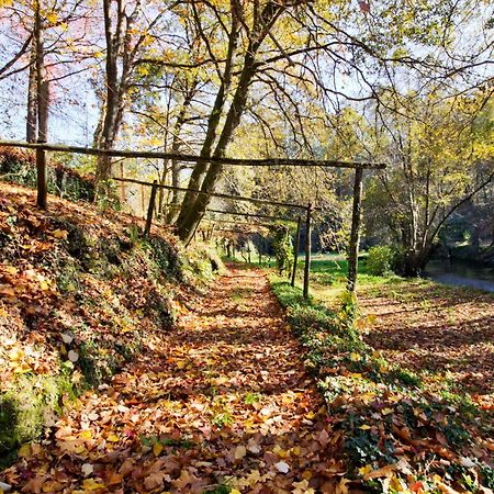Quinta De Mouraes Casa Dos Rododendros Vendégház Lever Kültér fotó