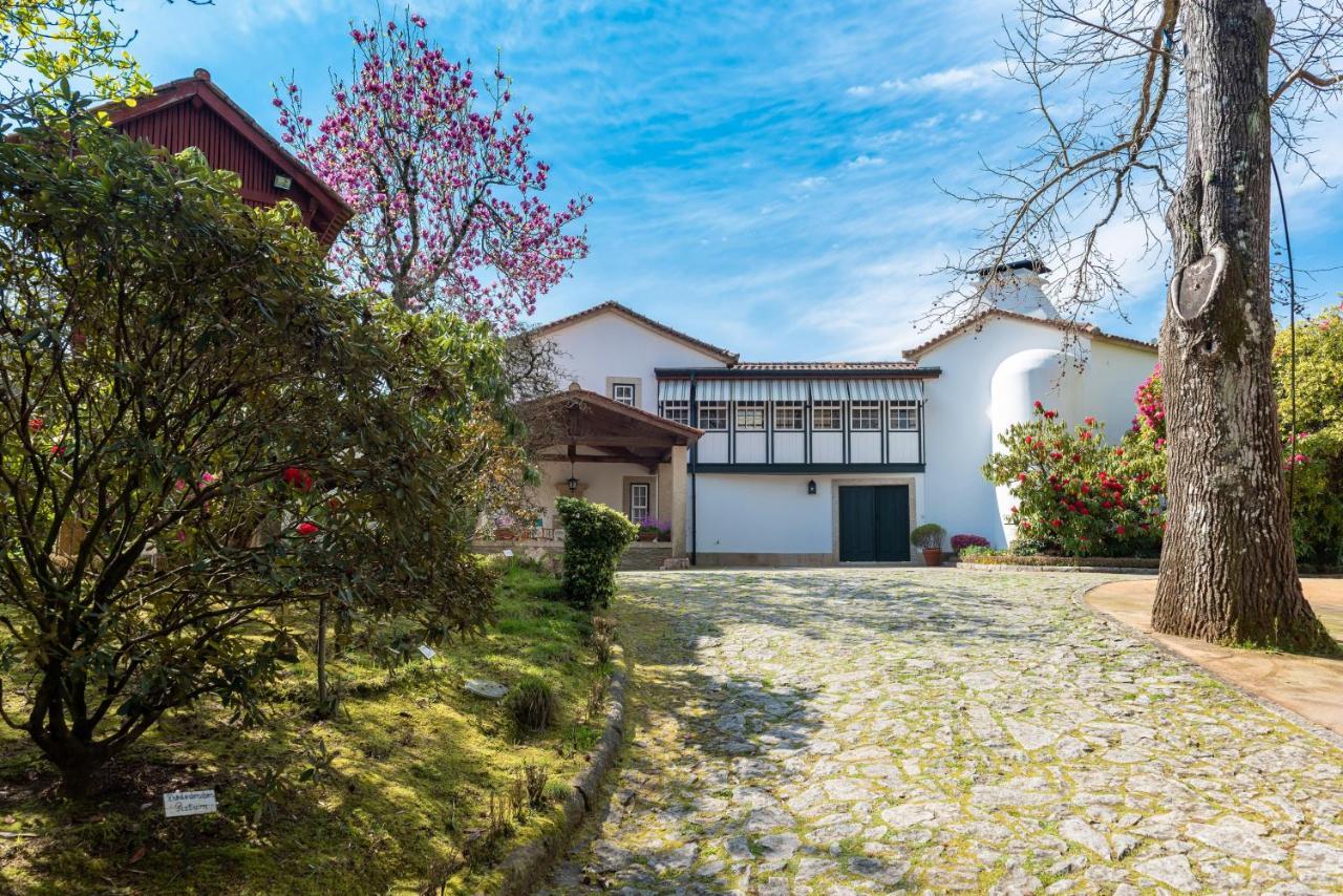 Quinta De Mouraes Casa Dos Rododendros Vendégház Lever Kültér fotó