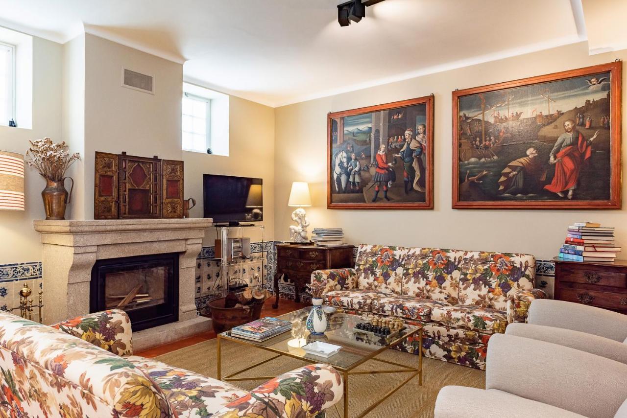 Quinta De Mouraes Casa Dos Rododendros Vendégház Lever Kültér fotó