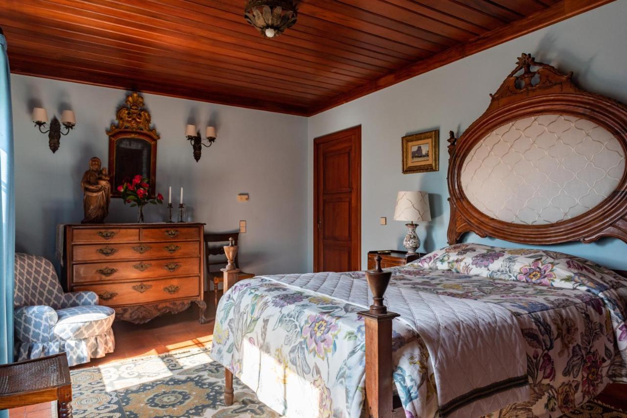 Quinta De Mouraes Casa Dos Rododendros Vendégház Lever Kültér fotó