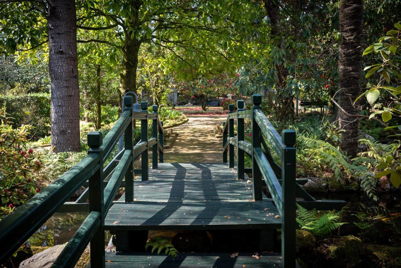 Quinta De Mouraes Casa Dos Rododendros Vendégház Lever Kültér fotó