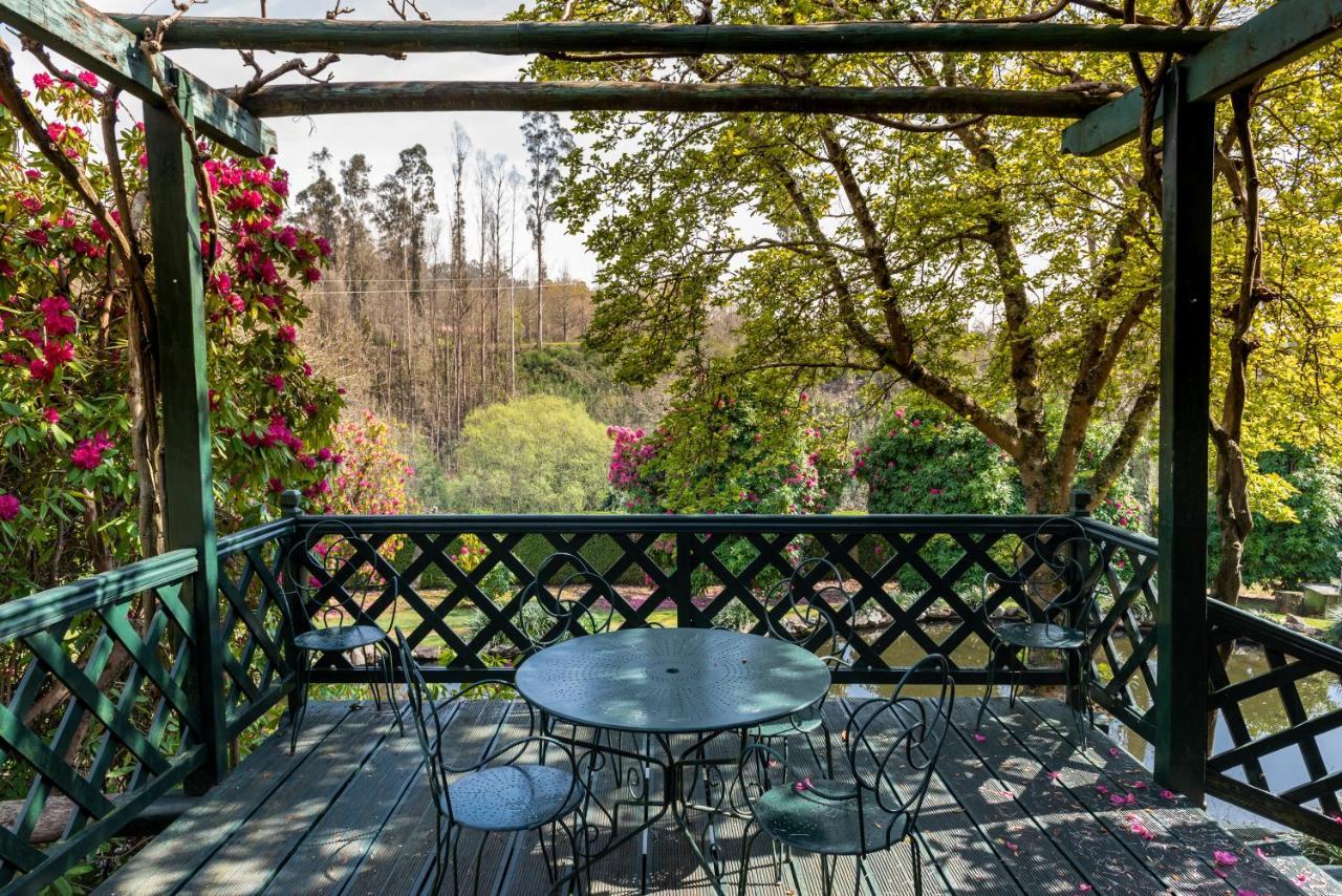 Quinta De Mouraes Casa Dos Rododendros Vendégház Lever Kültér fotó