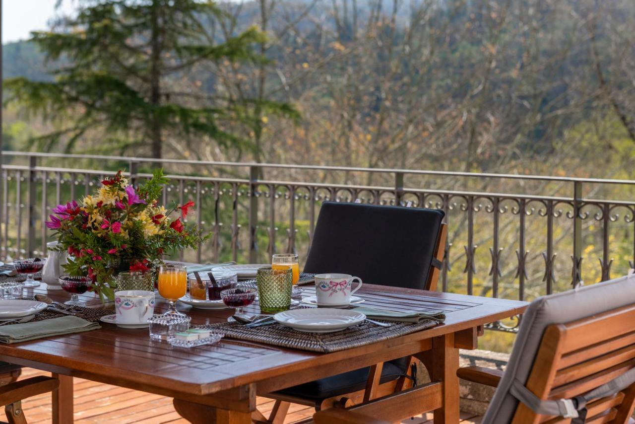 Quinta De Mouraes Casa Dos Rododendros Vendégház Lever Kültér fotó