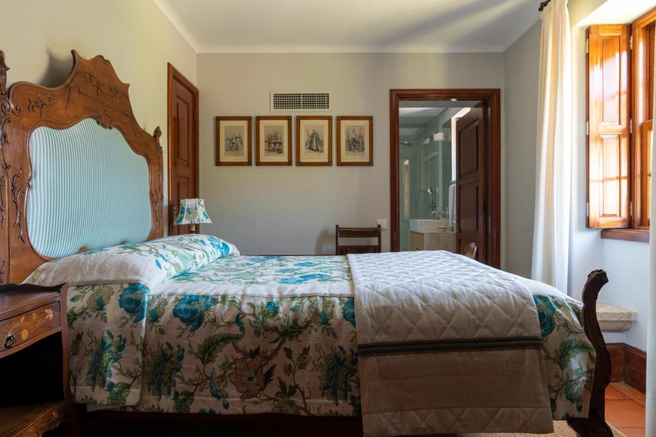 Quinta De Mouraes Casa Dos Rododendros Vendégház Lever Kültér fotó