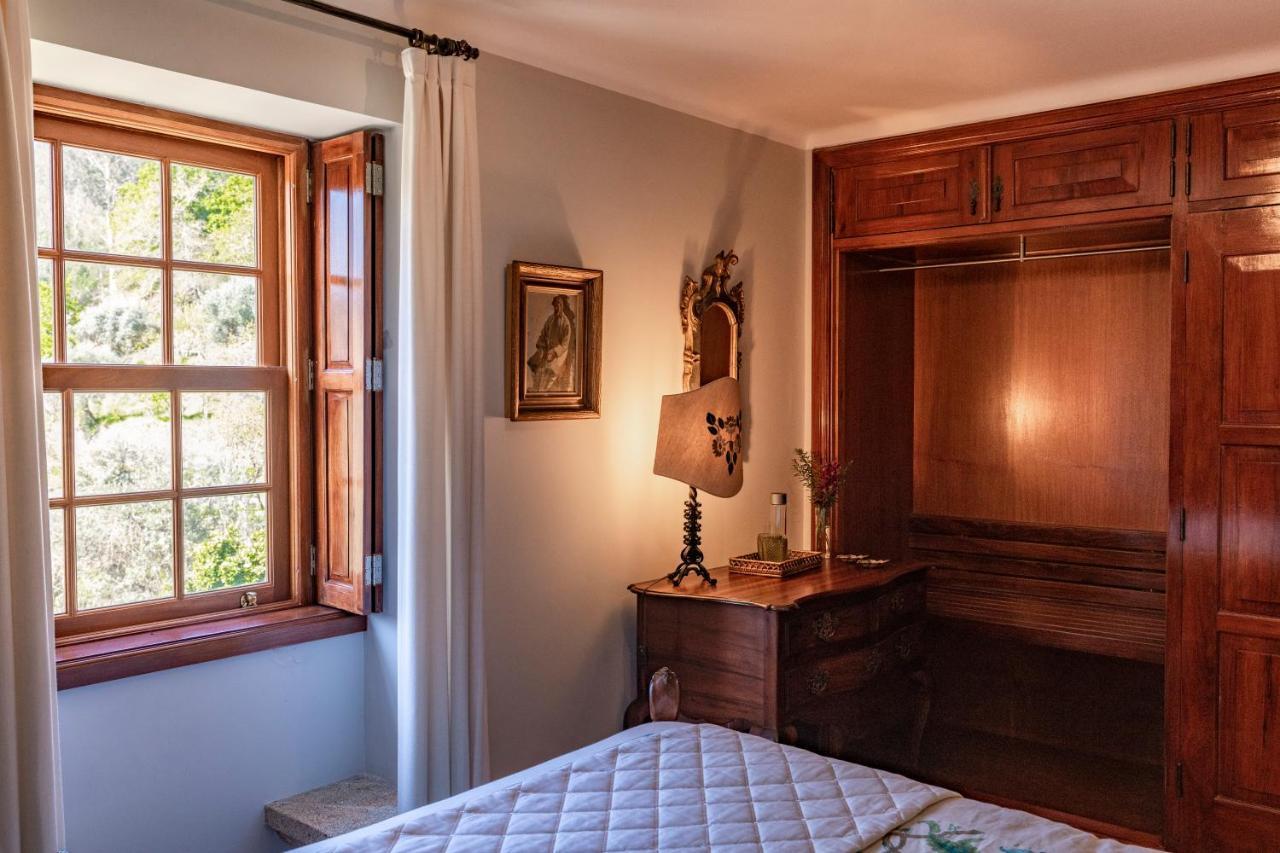 Quinta De Mouraes Casa Dos Rododendros Vendégház Lever Kültér fotó