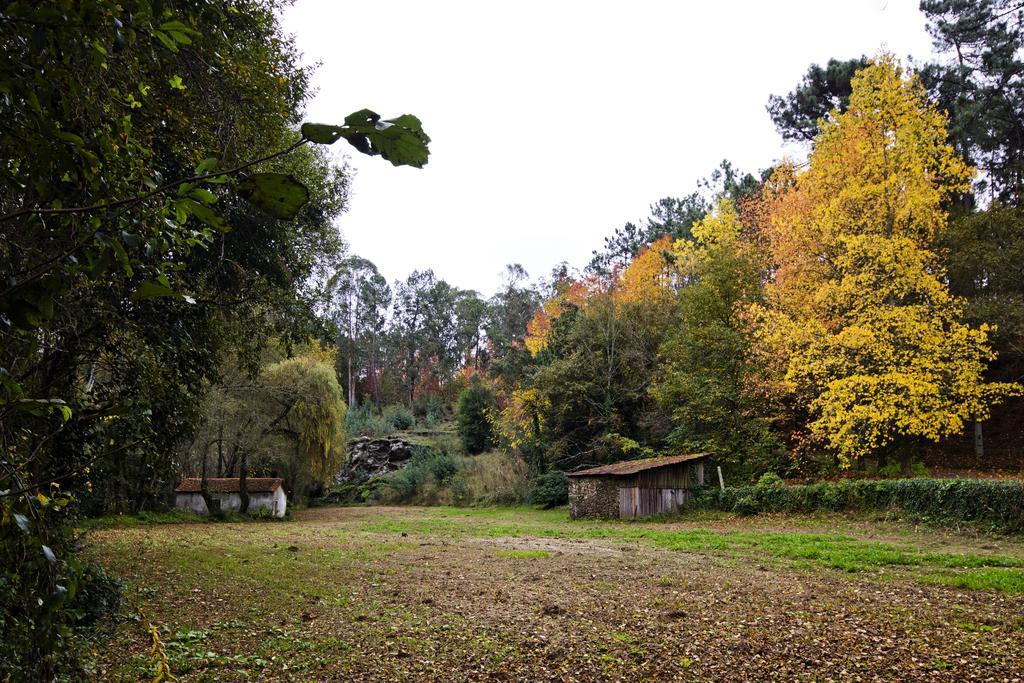 Quinta De Mouraes Casa Dos Rododendros Vendégház Lever Kültér fotó